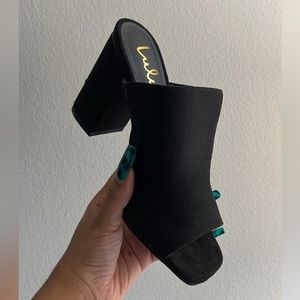 Lulus black mules